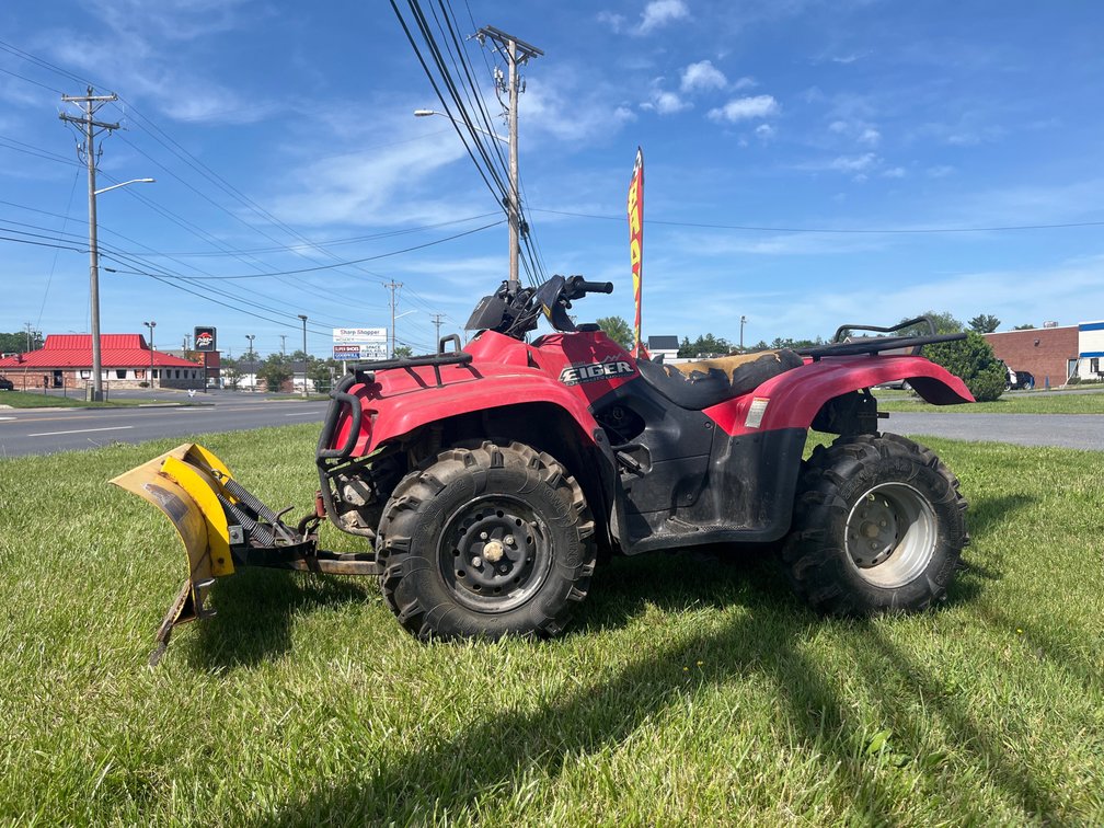 Suzuki Eiger Quad Runner ATV With Snow Plow, 959 Hours On Meter, Runs