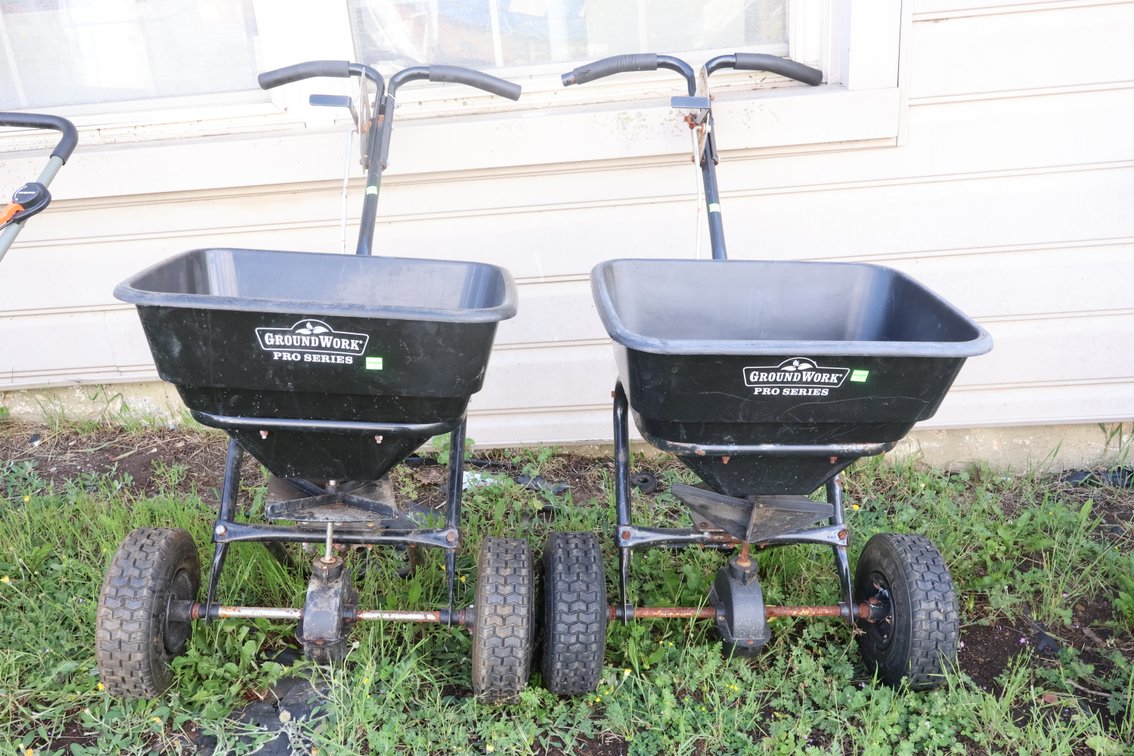 (2) Groundwork Pro Series Lawn Spreaders