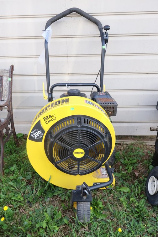 Champion Gas Walk Behind Blower, 224 CC