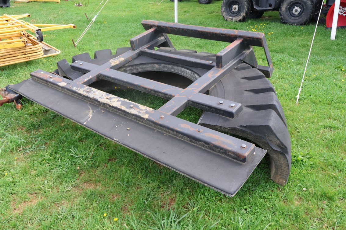 Quick Attach Skid Steer Tire Scraper