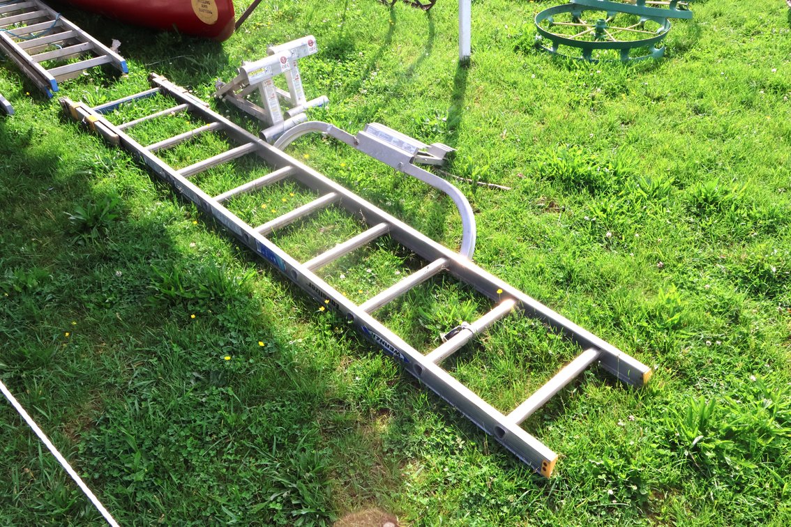 Werner 10 Foot Ladder Section, Ladder Stabilizers
