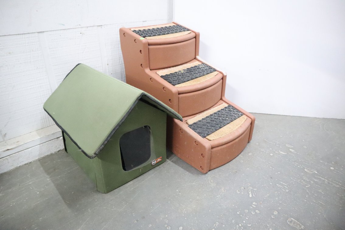 Pet Steps and Pet House