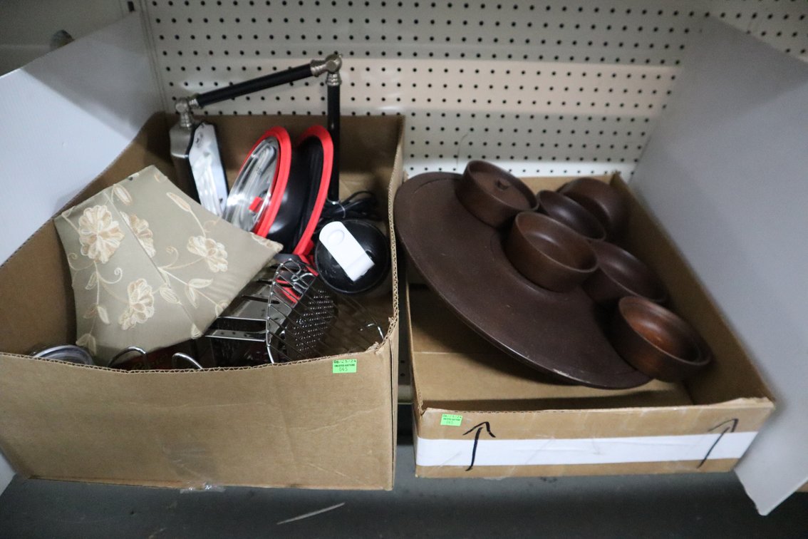 Kitchen Items, Wooden Platter and Bowls
