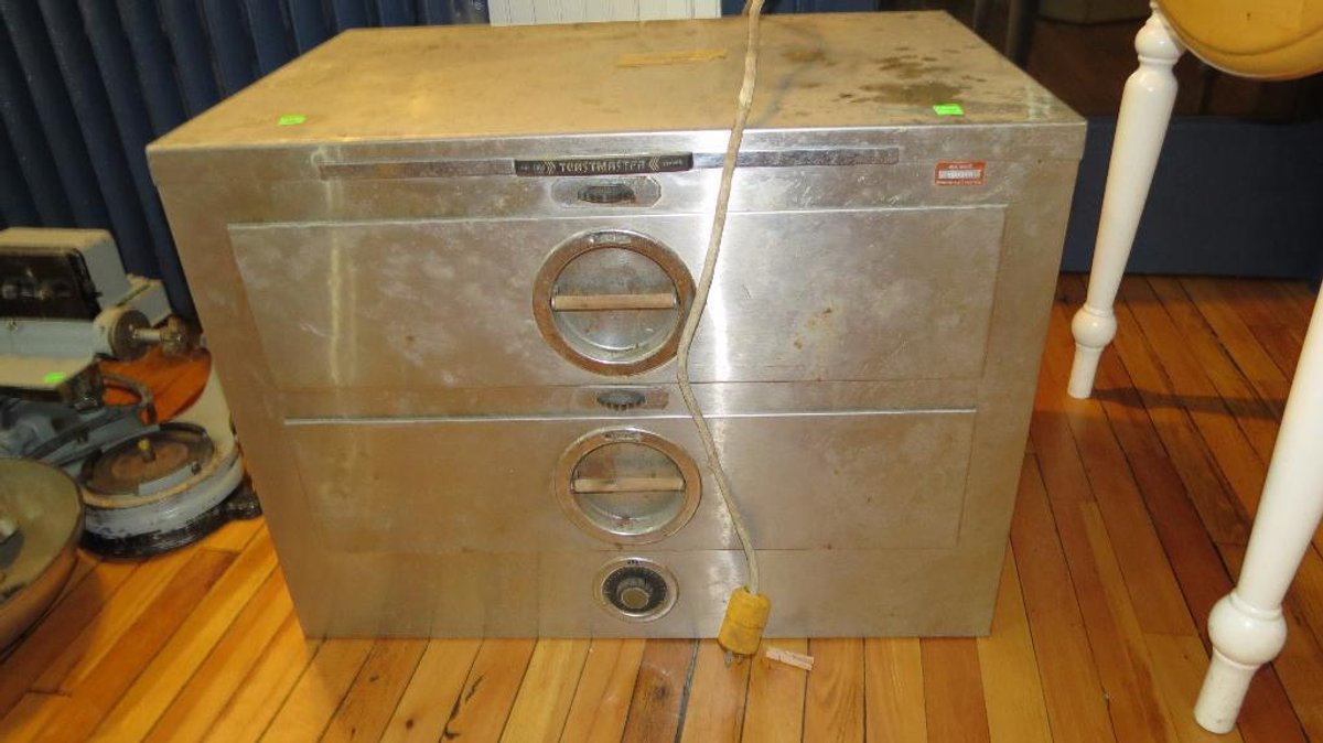 Stainless steel electric bun warmer/steamer