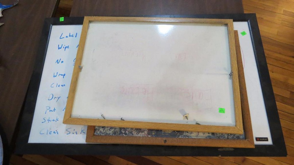 Whiteboards and wall art