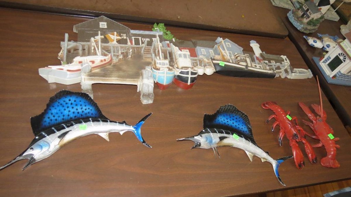 Group of marine decorative items