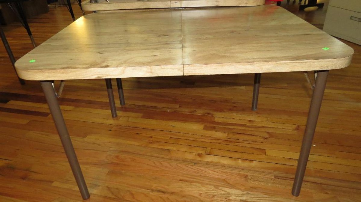 Formica top dining table