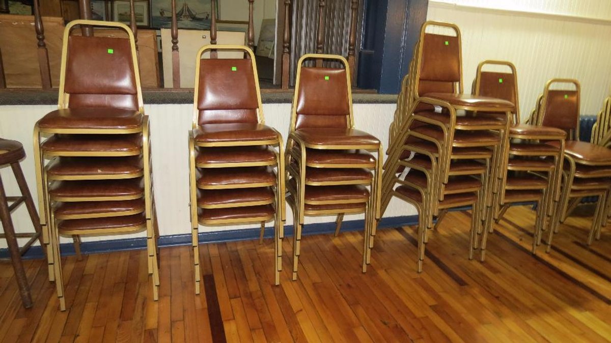 50 stacking padded chairs