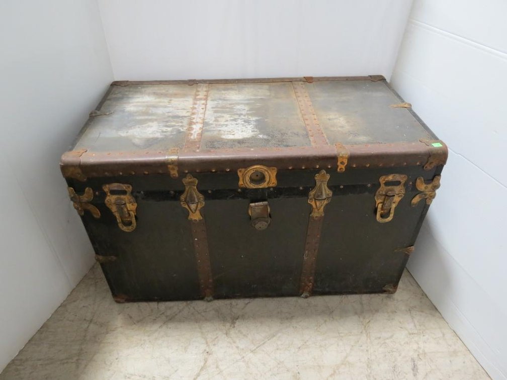Antique flat top trunk with tray