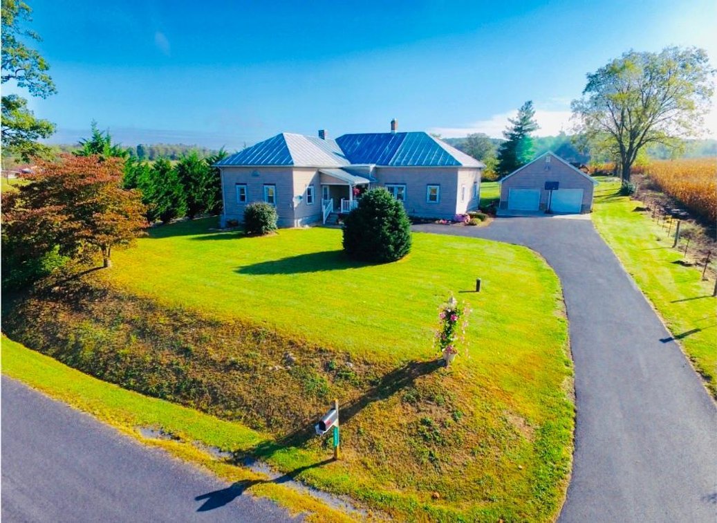 Image for 4 Bedroom Country Home on 1+ Acre