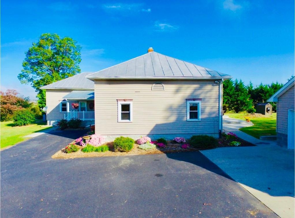 Image for 4 Bedroom Country Home on 1+ Acre