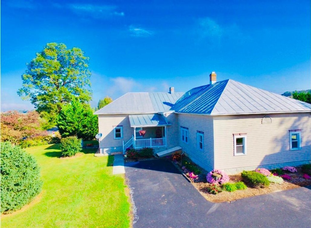 Image for 4 Bedroom Country Home on 1+ Acre