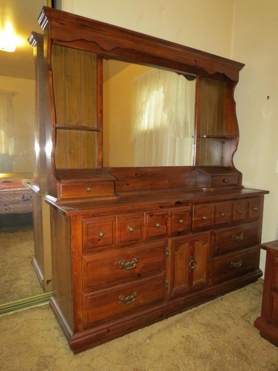 Image for Wholesale Estate Cleanout