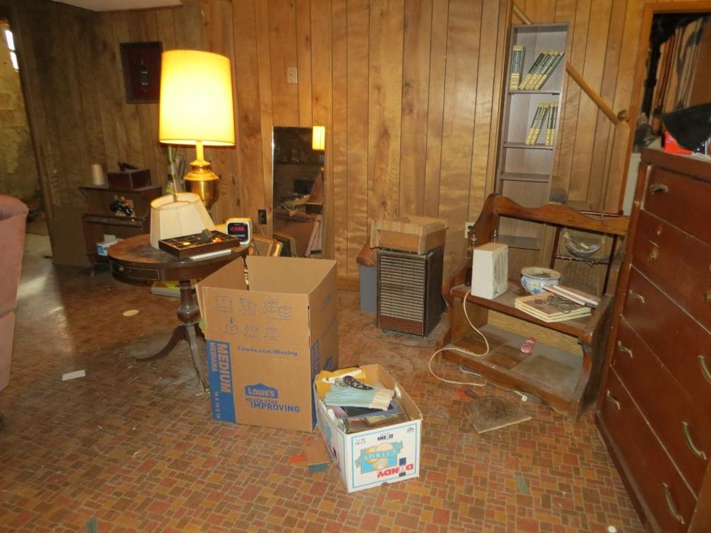 Image for Wholesale Estate Cleanout