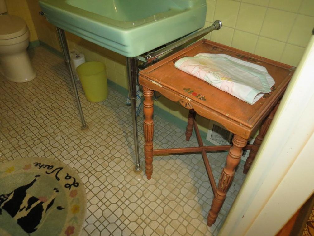 Image for Wholesale Estate Clean Out