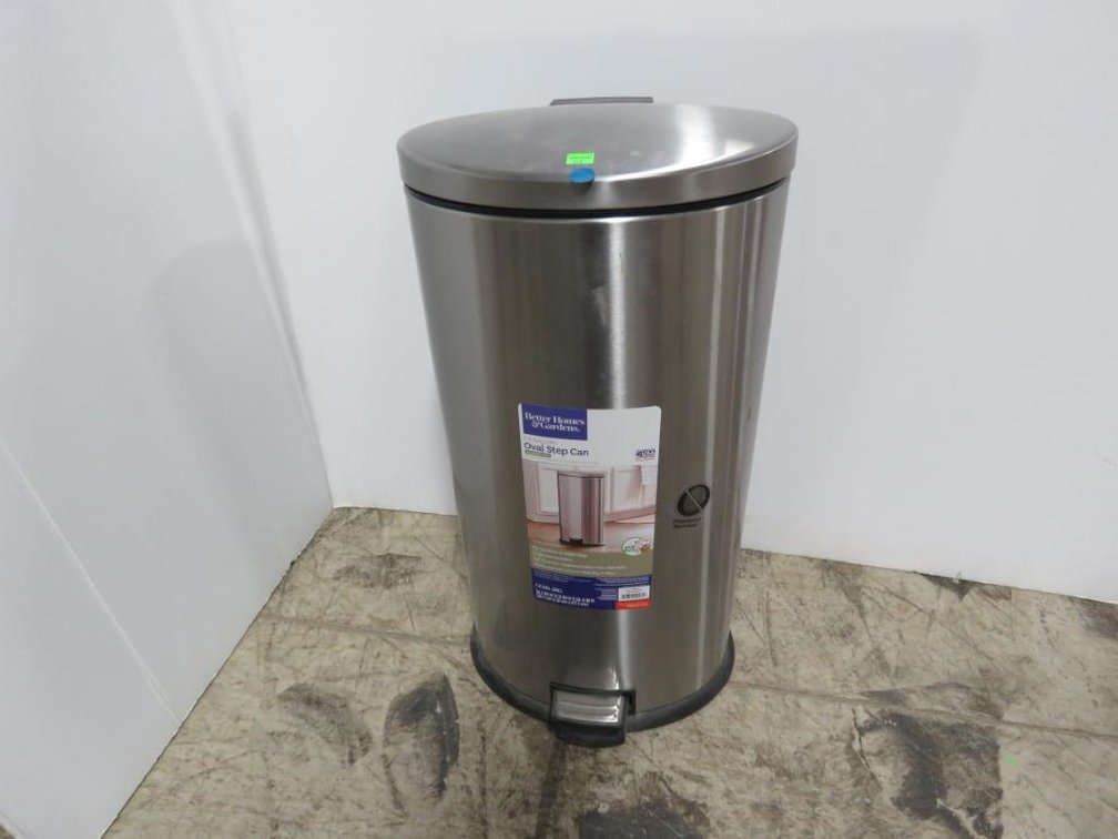 Metal 7.9 Gallon Trash Can