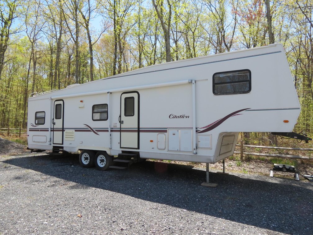 Image for 5th Wheel Camper