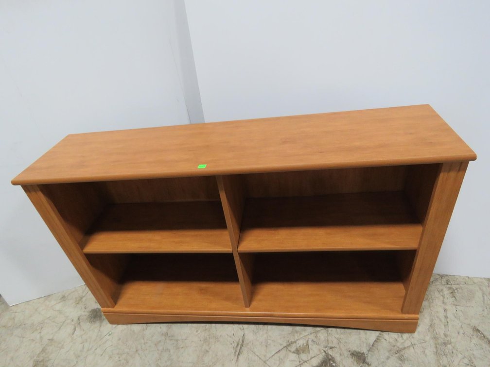 Bookshelf With Adjustable Shelves