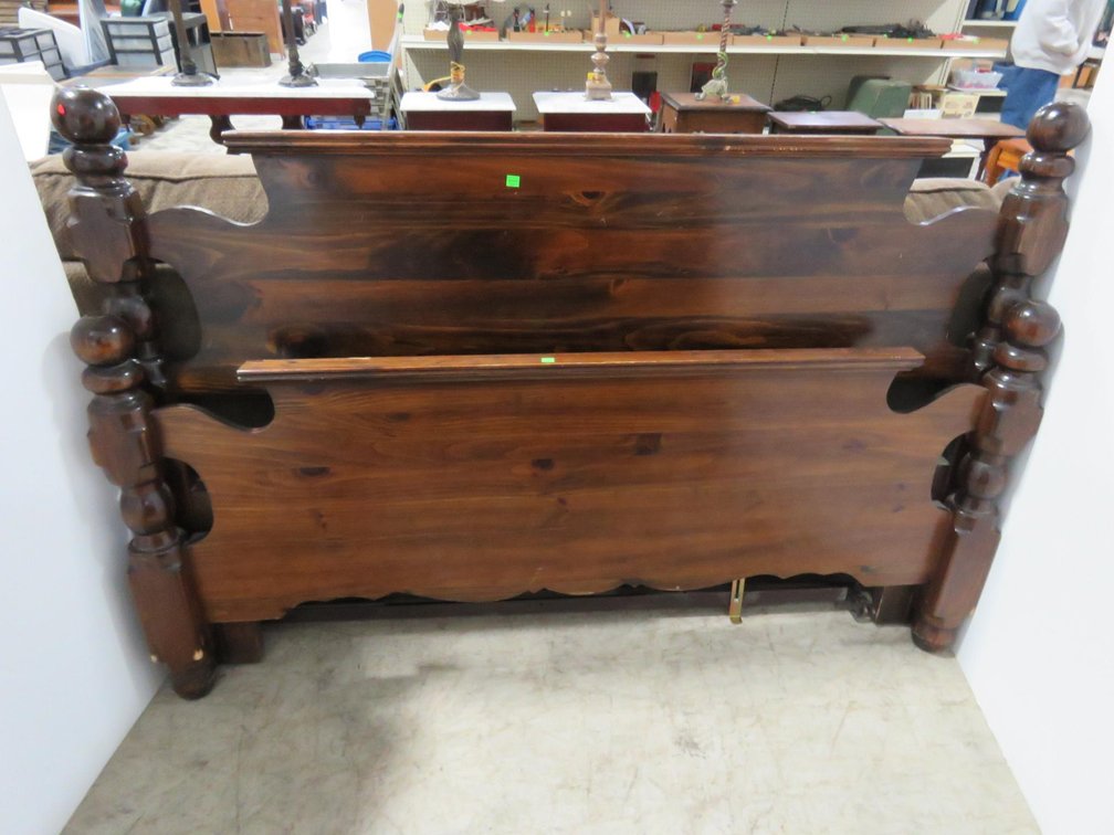 Queen Size Bed Frame With Head and Footboard
