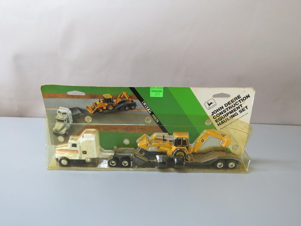 John Deere Construction Equipment Hauling Set