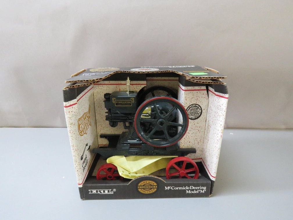 McCormick Deering Model M Engine 1/6 Scale