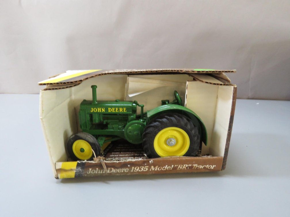 John Deere 1935 Model BR Tractor