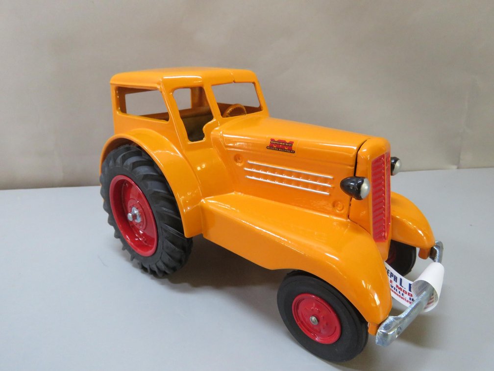Nova Ruritan Modern Machinery Show Tractor Diecast