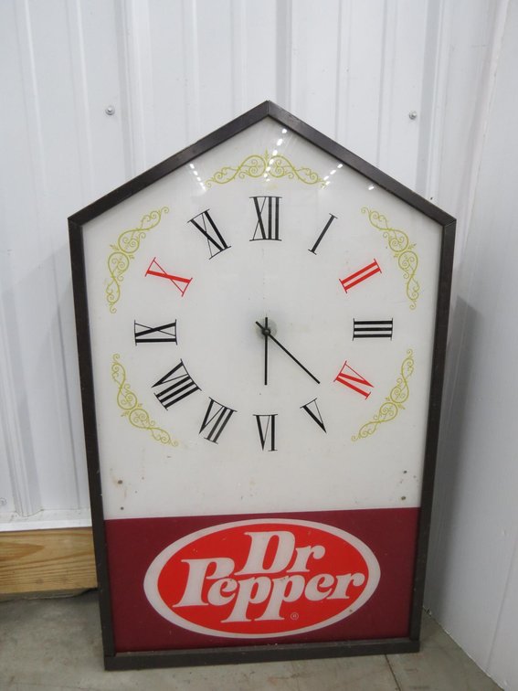 Vintage Dr. Pepper Clock