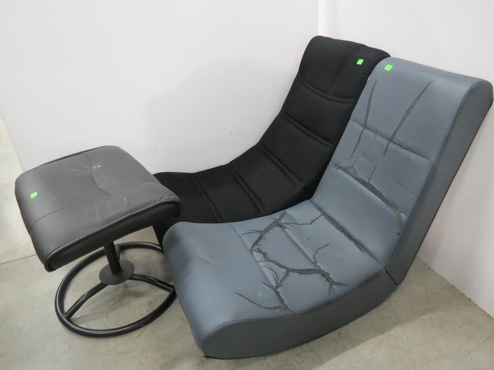 Gaming Chairs and Ottoman