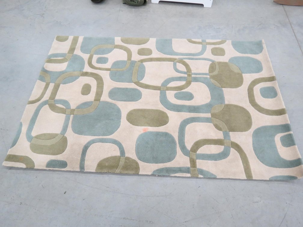 Rug