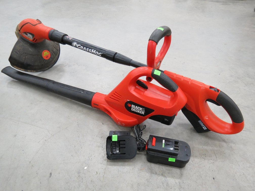 Black & Decker Blower and String Trimmer With Batteries and Charger