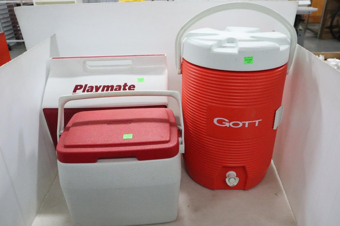 Pair of Lunch Boxes Beverage Cooler