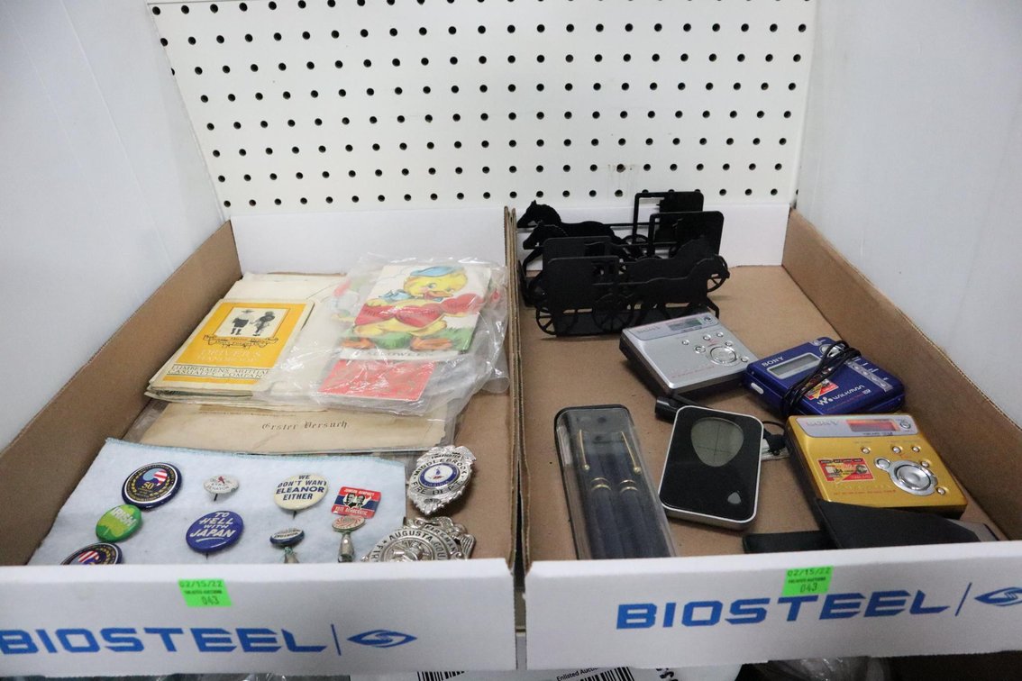 Sony Minidisc Recorders, Envelope Holders, Collectible Pins and Collectible Antiques