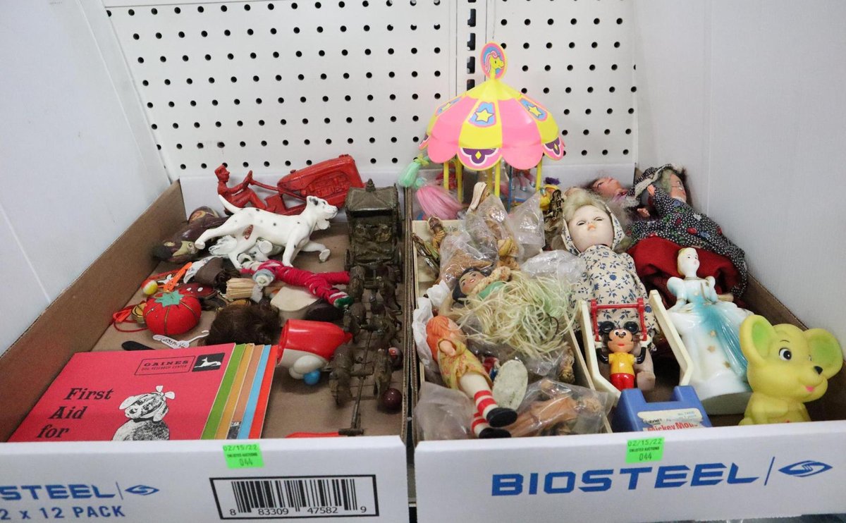 Vintage Dolls, Toys and Collectibles