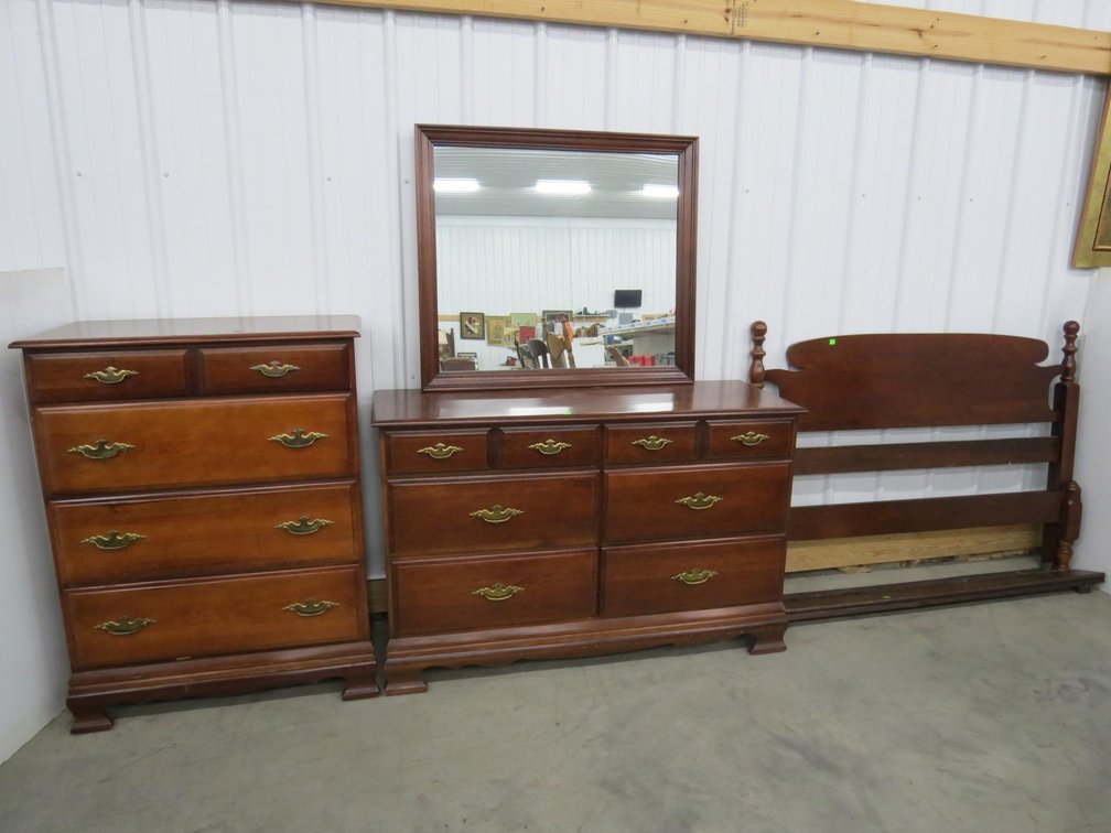 Bedroom Suit, Full Size Bed Frame, Dresser and Chest of Drawers