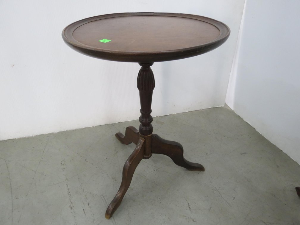 Small Stand