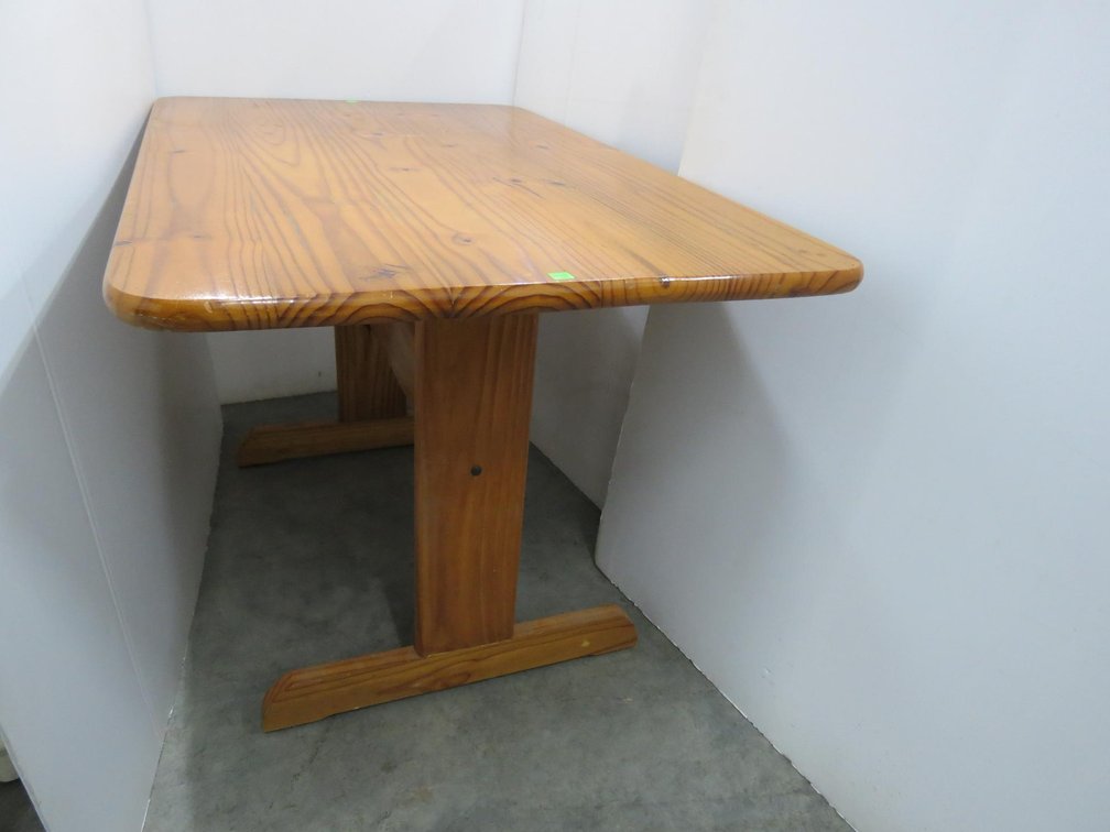Pine Table
