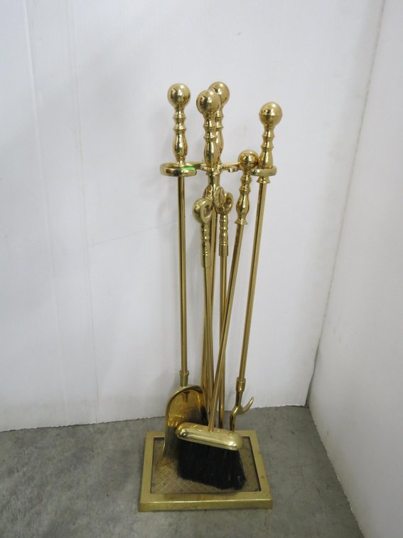 Virginia Metalcrafters 4 Piece Brass Fireplace Tool Set With Stand