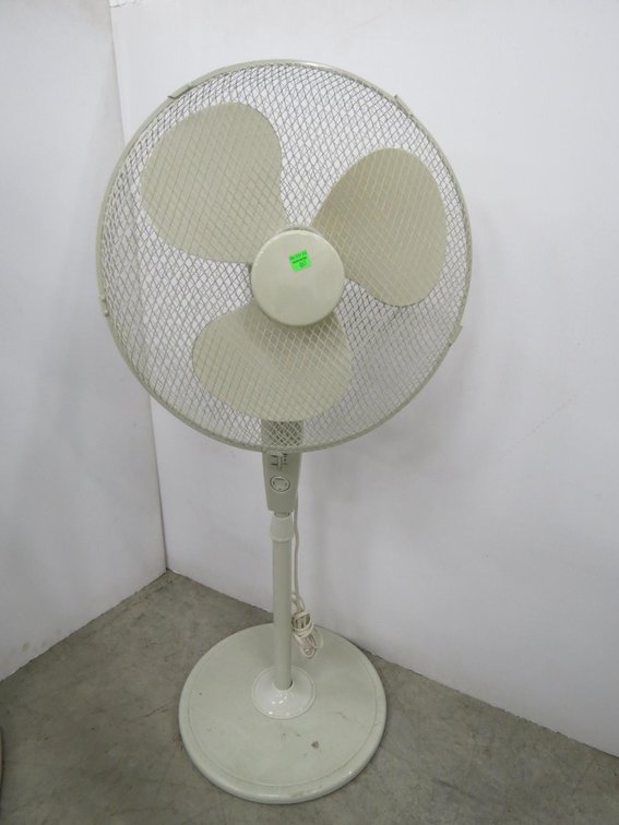 Oscillating Floor Fan