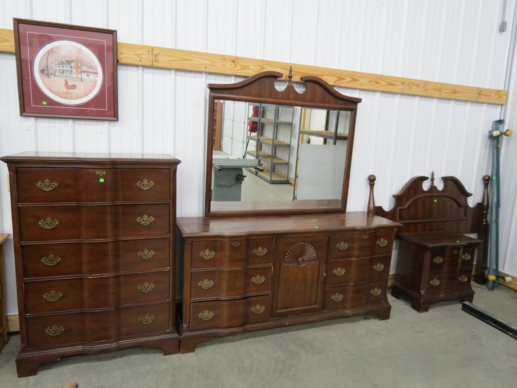 4-Piece Bedroom Suit With Full Size Bed Frame, Dresser, Chest of Drawers and Nightstand