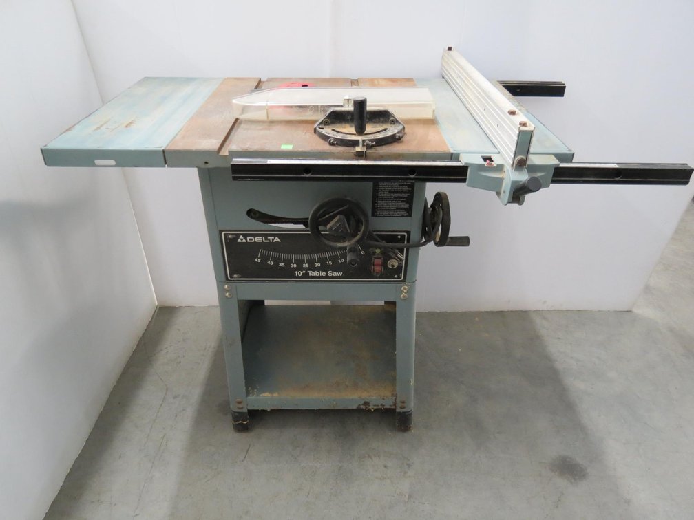 Delta 10-In Table Saw