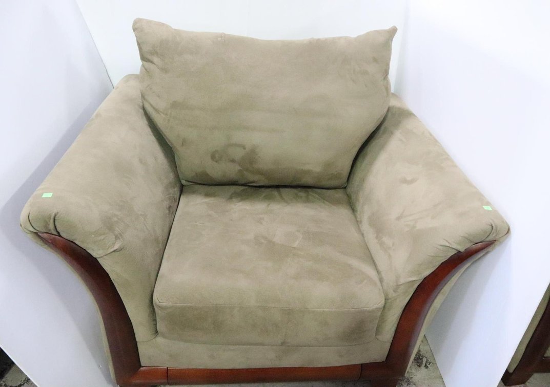 Sitting Chair