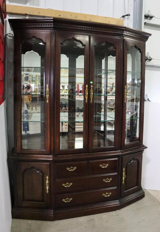 Thomasville China Cabinet, Two Piece