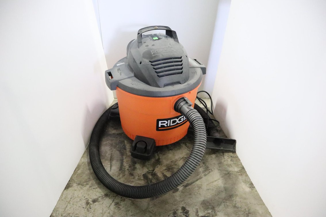 Ridgid Wet Dry Back, 9 Gallon