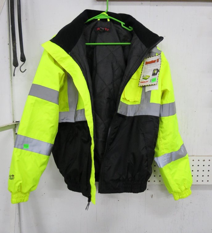 Insulated High Visibility Coat, New With Tags, Size Large