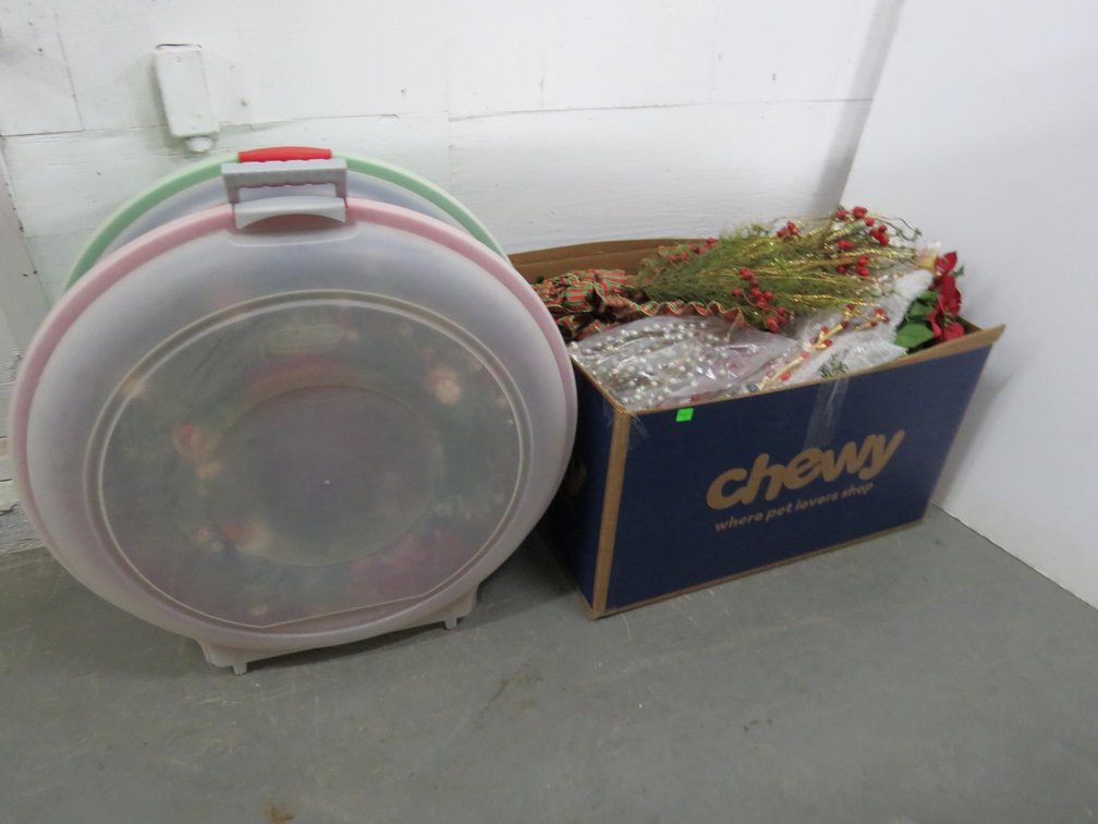 Christmas Decorations and Wreaths
