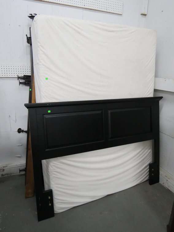 Full Size Memory Foam Mattress With Box Spring and Bed Frame, Mattress Is Clean and In Good Condition