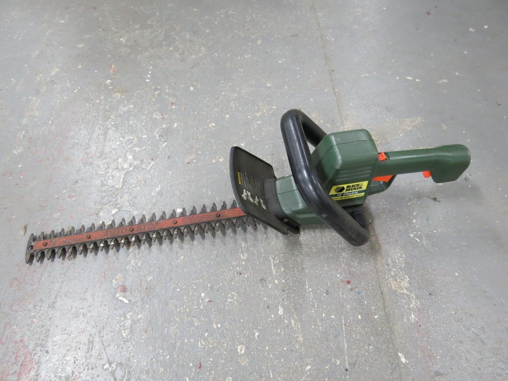 Black & Decker Electric Hedge Trimmer