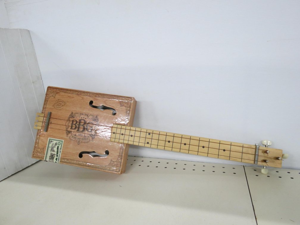Blues Box Guitar