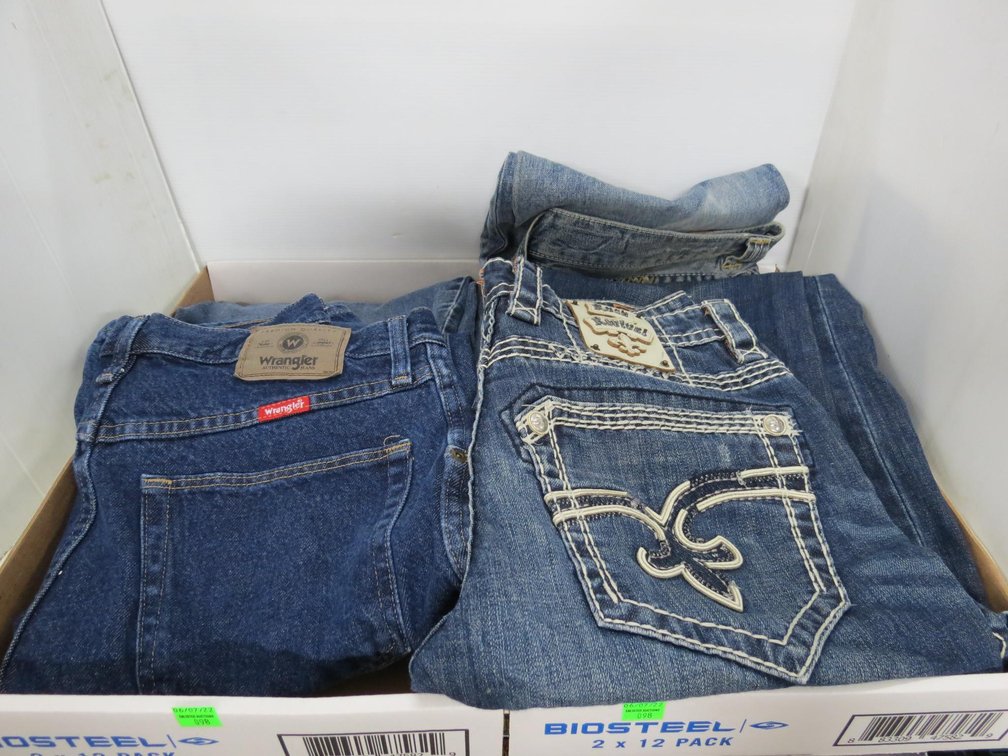 Group of Mens, Name Brand Jeans, Sizes 31 and 32